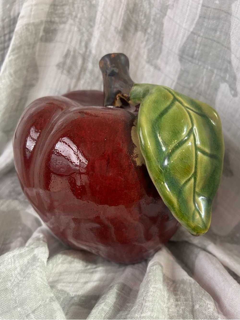 Pottery Apple